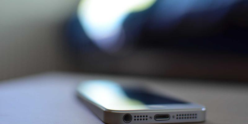 构筑智能防线：基于莫尔斯安全理念的物联网终端身份认证与防护策略