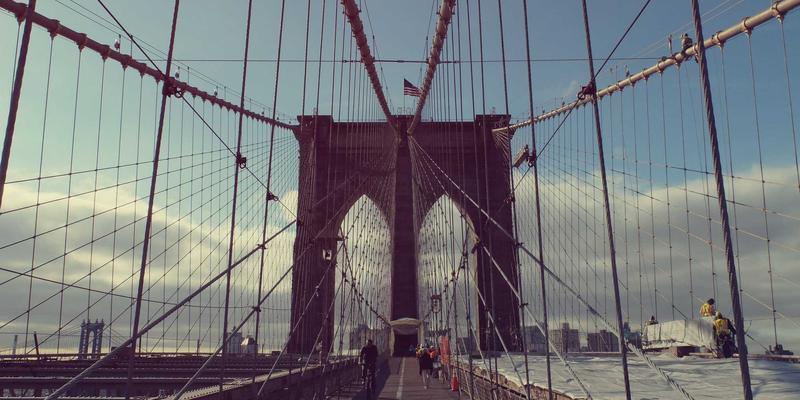 构筑物联网安全防线：基于莫尔斯安全框架的设备身份认证与固件更新策略