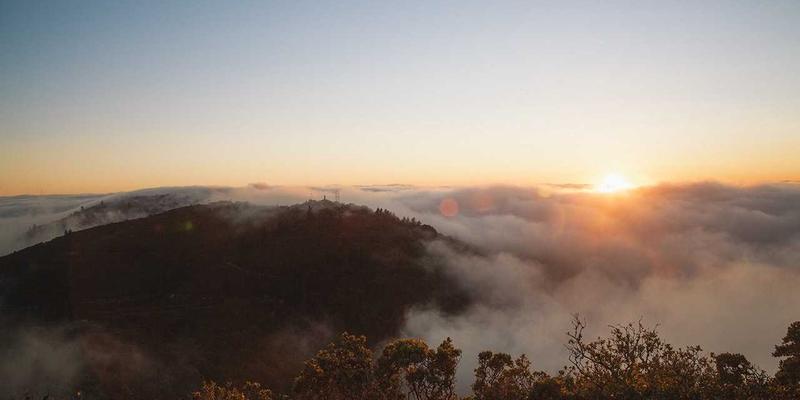 莫尔斯安全如何通过安全运营中心（SOC）整合数据保护、渗透测试与风险评估，实现全天候主动威胁狩猎